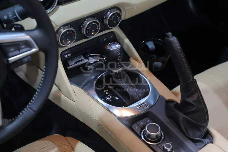 2026 مازدا مياتا ام اكس 5