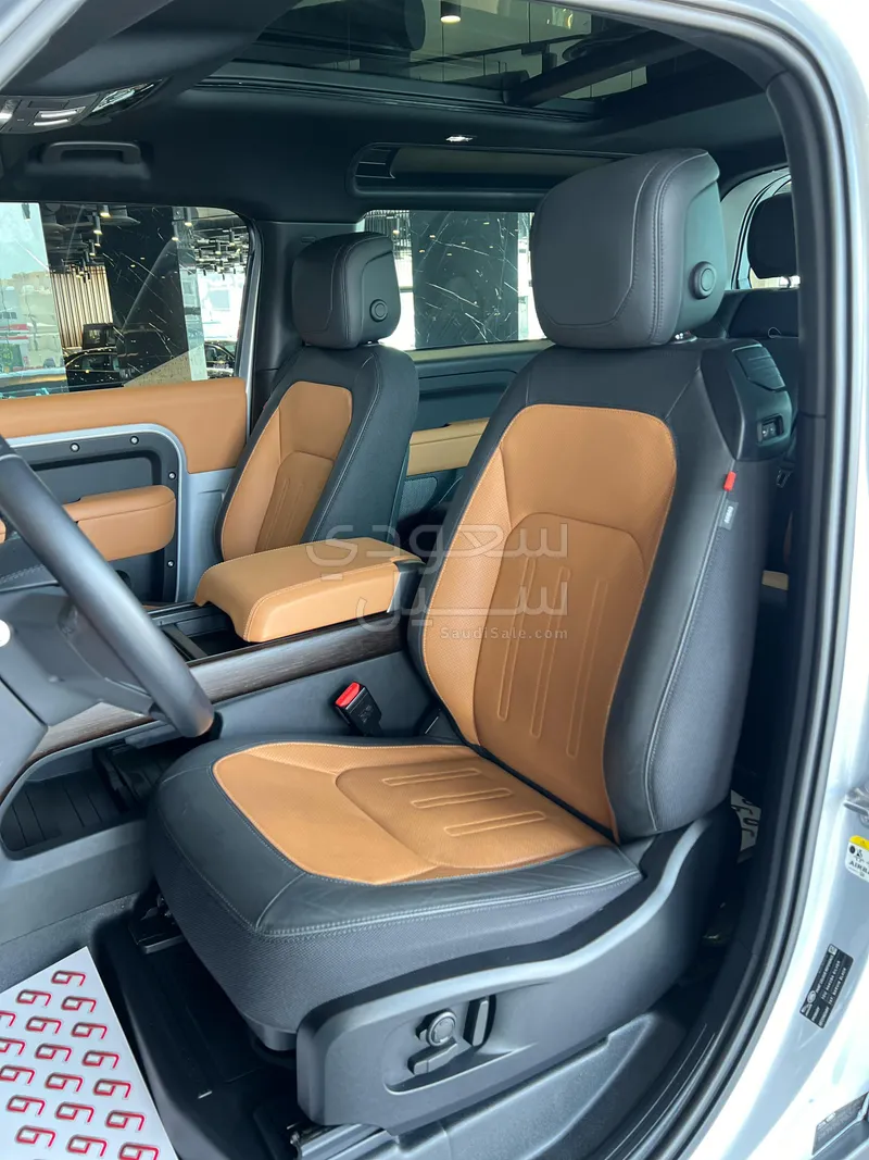 2024 لاند روفر ديفيندر اكس