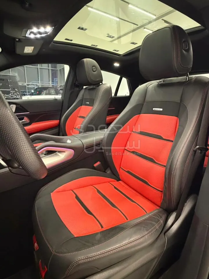 2024 مرسيدس - بنز جي إل إي 53 أي إم جي