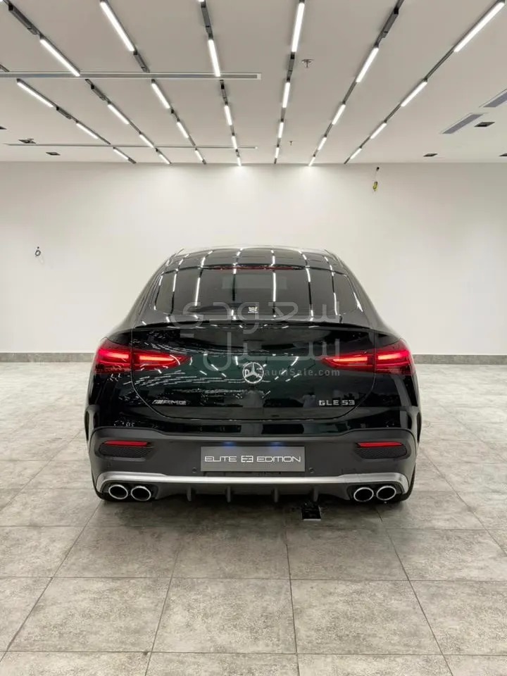 2024 مرسيدس - بنز جي إل إي 53 أي إم جي