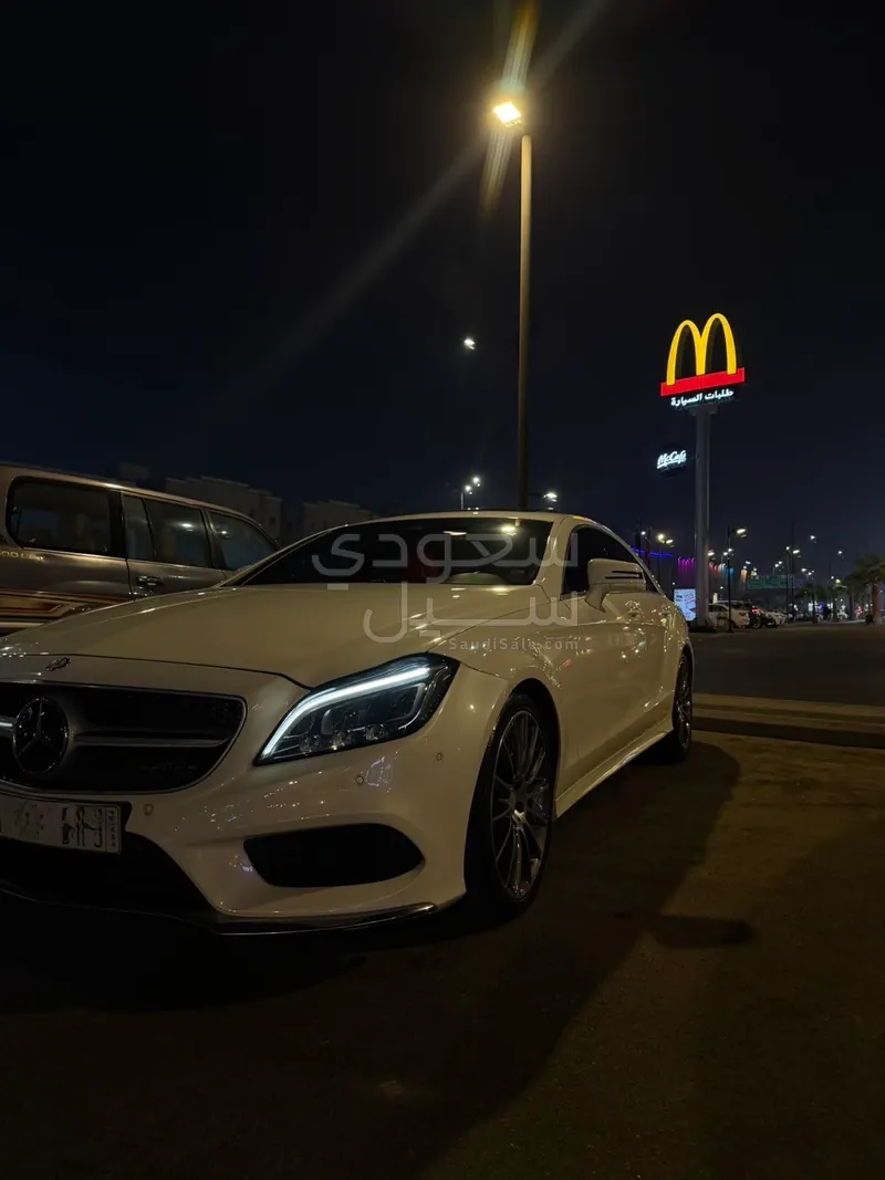 2016 مرسيدس - بنز سي إل إس 400
