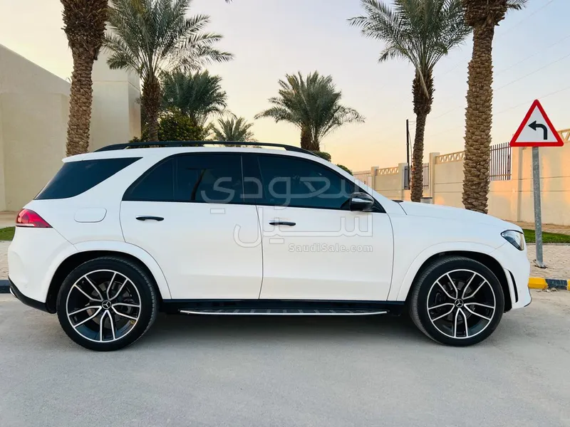 2020 مرسيدس - بنز جي إل إي 350