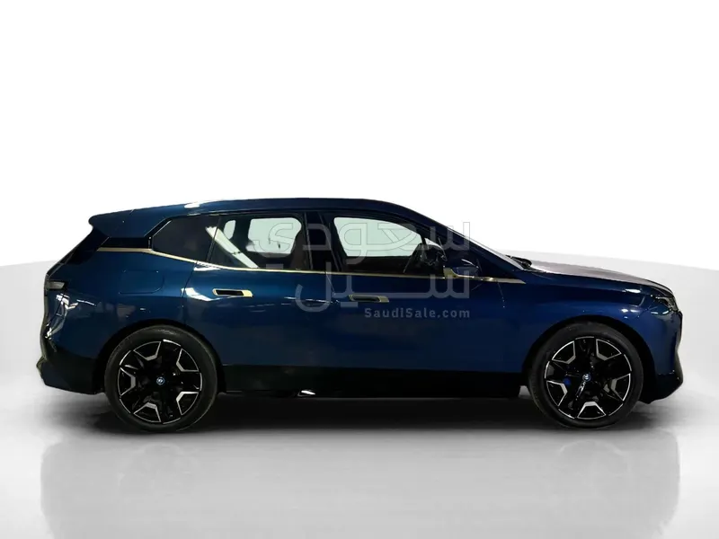 2023 بي ام دبليو الفئة اكس 1