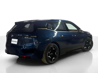 2023 بي ام دبليو الفئة اكس 1