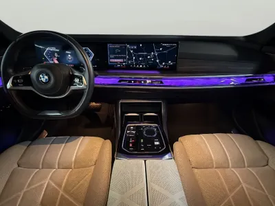 2026 بي ام دبليو الفئة السابعة 735أي