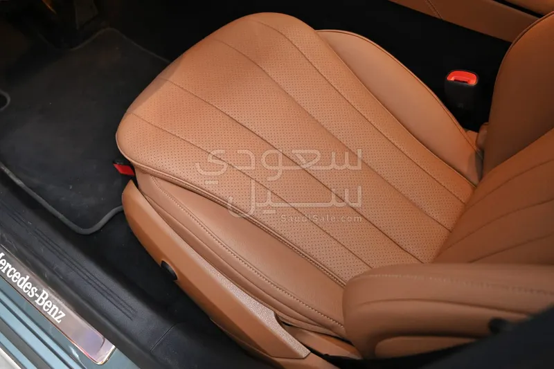 2025 مرسيدس - بنز إي 200