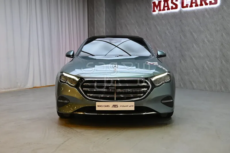 2025 مرسيدس - بنز إي 200