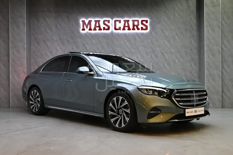 2025 مرسيدس - بنز إي 200