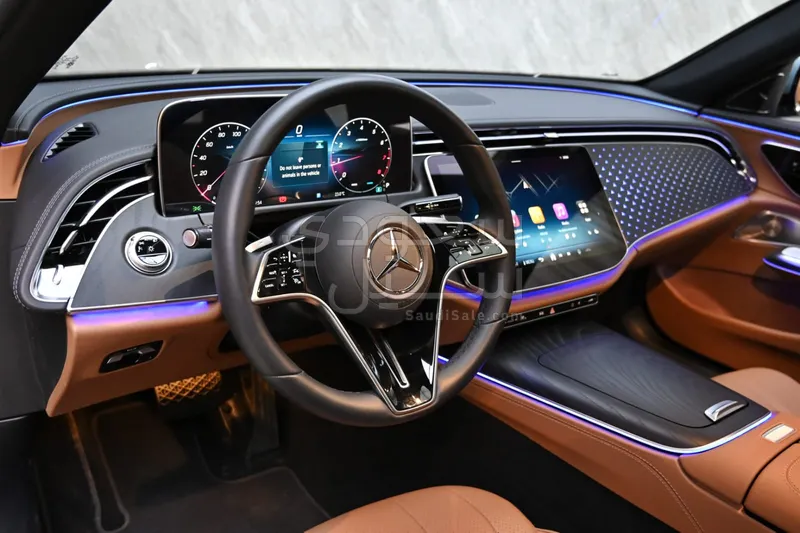 2025 مرسيدس - بنز إي 200