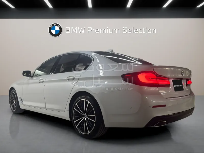 2023 بي ام دبليو الفئة الخامسة 520 أي