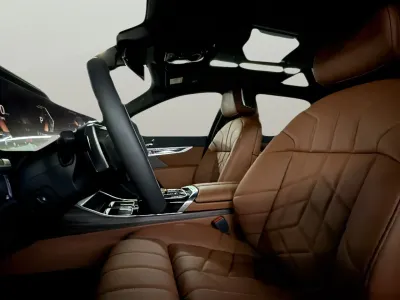 2026 بي ام دبليو الفئة السابعة 735أي