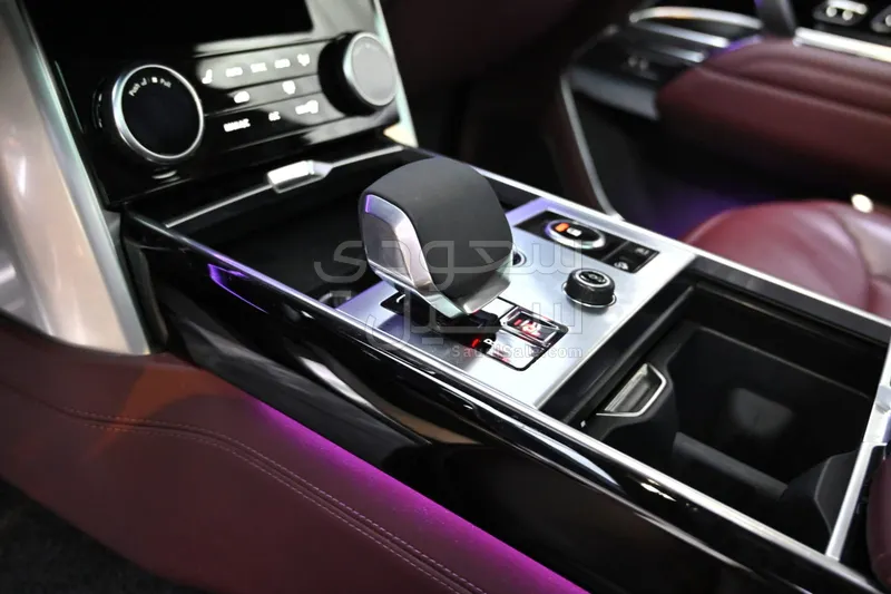 2023 لاند روفر رينج روفر فوج اوتوبيوغرافي