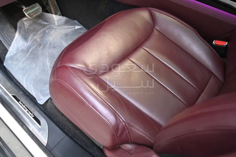 2023 لاند روفر رينج روفر فوج اوتوبيوغرافي