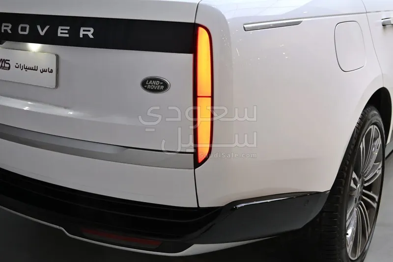 2023 لاند روفر رينج روفر فوج اوتوبيوغرافي