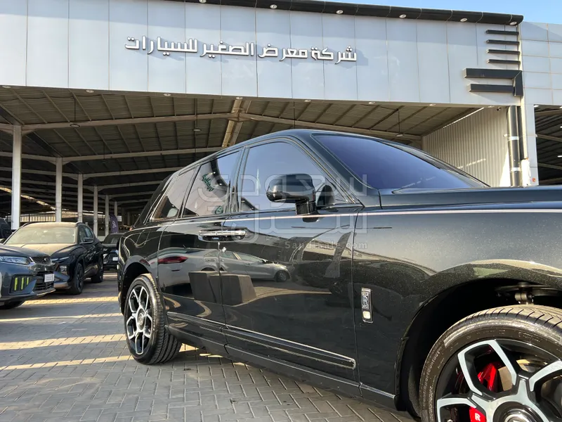 2021 رولز رويس كولينان بلاك بادج