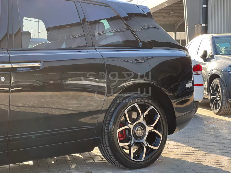 2021 رولز رويس كولينان بلاك بادج