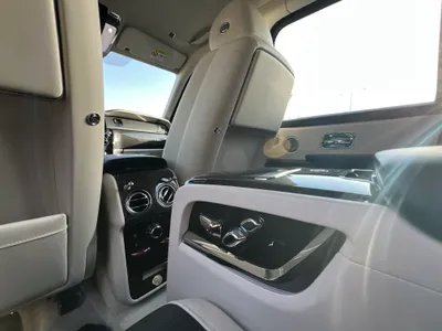 2021 رولز رويس كولينان بلاك بادج