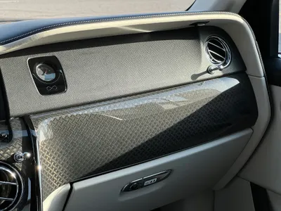 2021 رولز رويس كولينان بلاك بادج