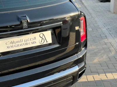 2021 رولز رويس كولينان بلاك بادج