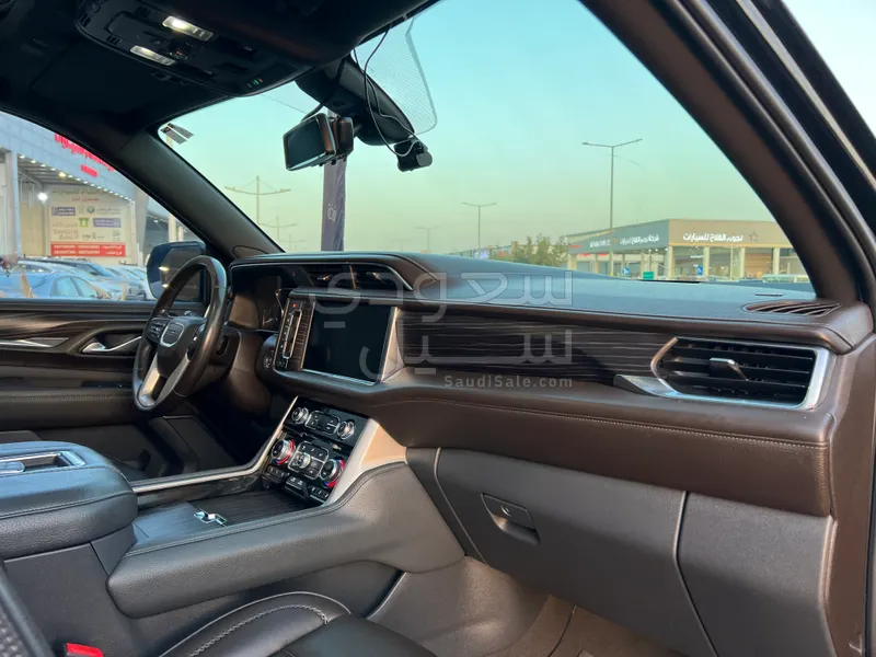 2021 جي ام سي يوكون دينالي