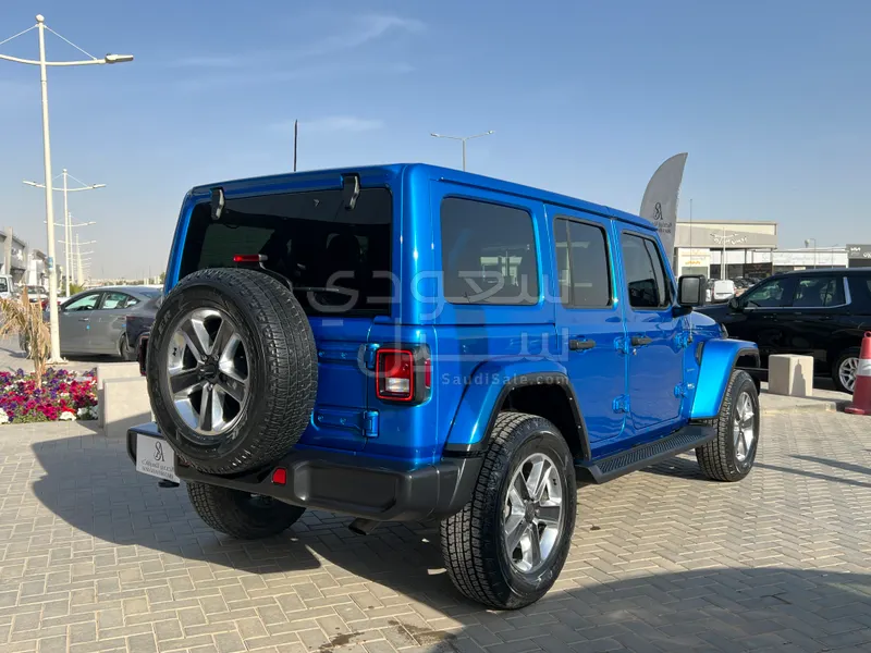 2022 جييب رانجلر صحارى