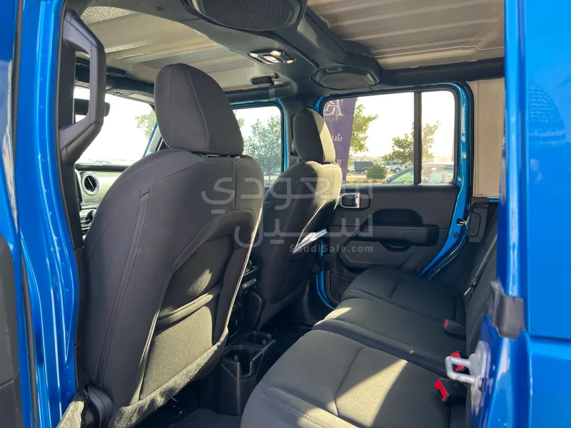 2022 جييب رانجلر صحارى