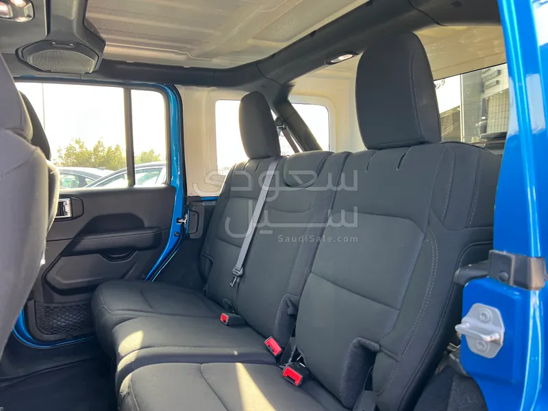 2022 جييب رانجلر صحارى