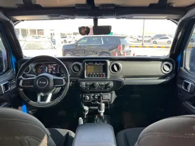 2022 جييب رانجلر صحارى