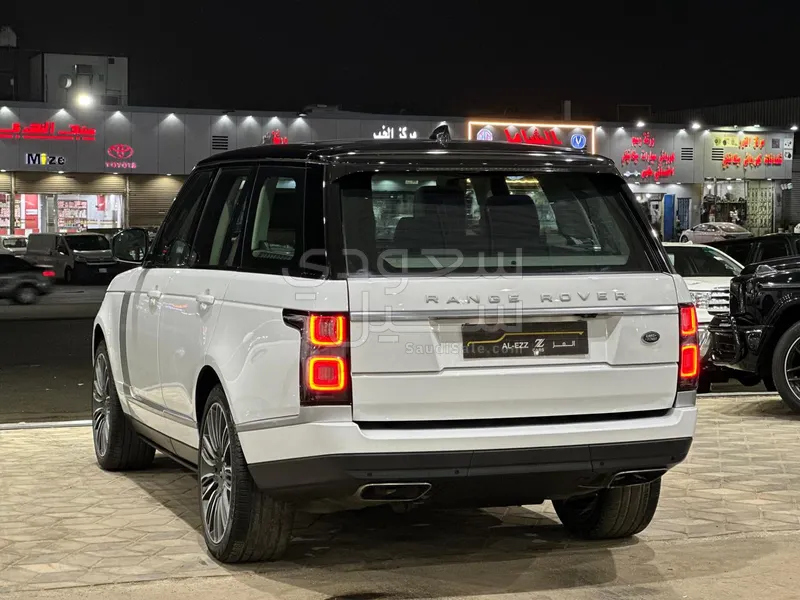 2019 لاند روفر رينج روفر فوج ان اي