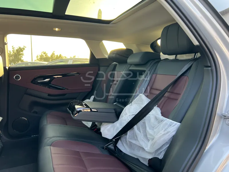 2024 لاند روفر رينج روفر ايفوك