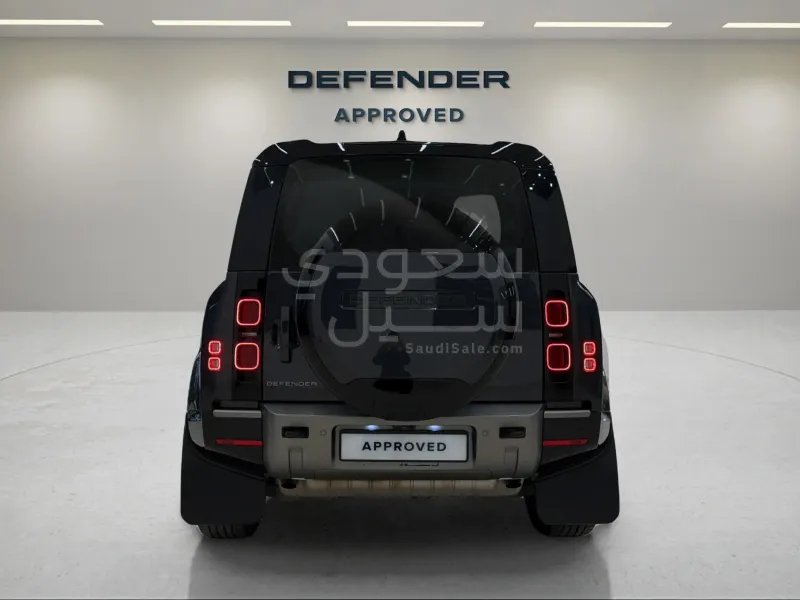 2025 لاند روفر ديفيندر اتش اس اي