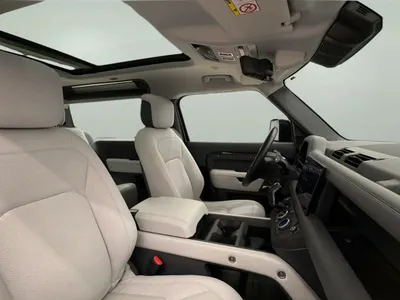 2025 لاند روفر ديفيندر اتش اس اي