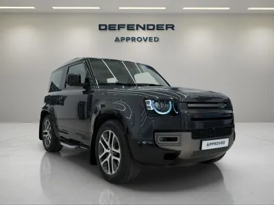 2025 لاند روفر ديفيندر اتش اس اي