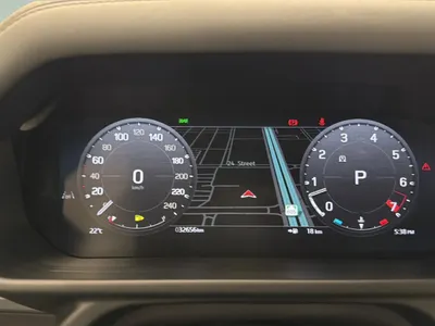 2025 لاند روفر ديفيندر اتش اس اي