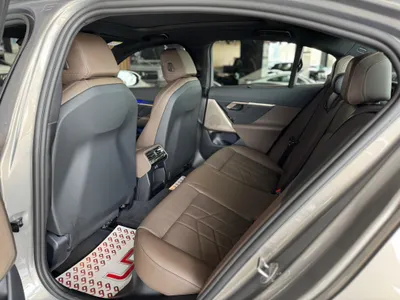 2026 بي ام دبليو الفئة الخامسة 520 أي إم كت