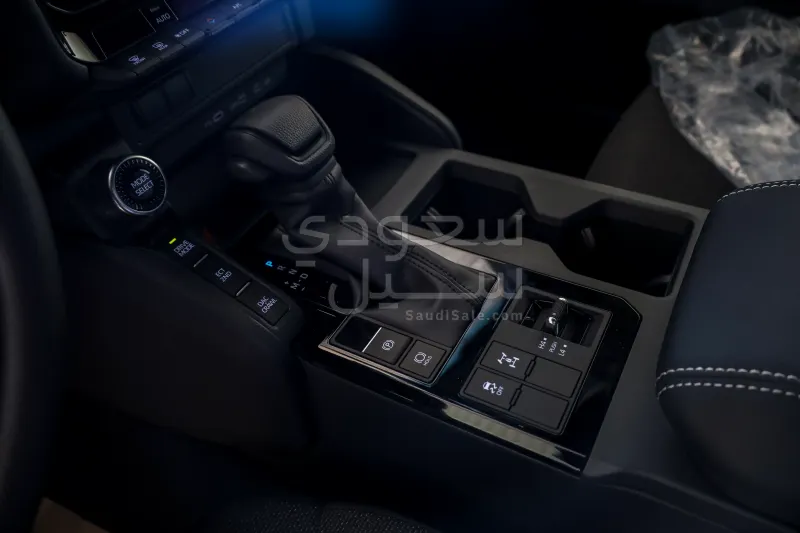 2026 تويوتا برادو تي اكس