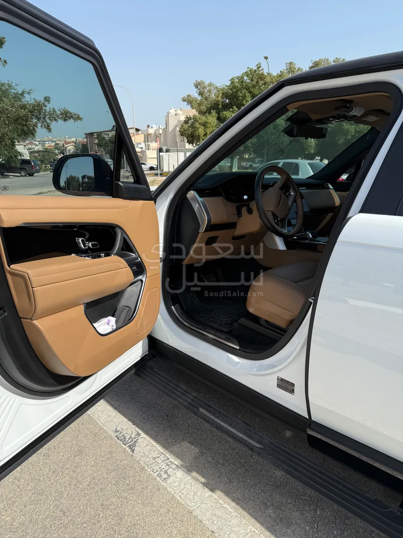 2024 لاند روفر رينج روفر اتش اس اي