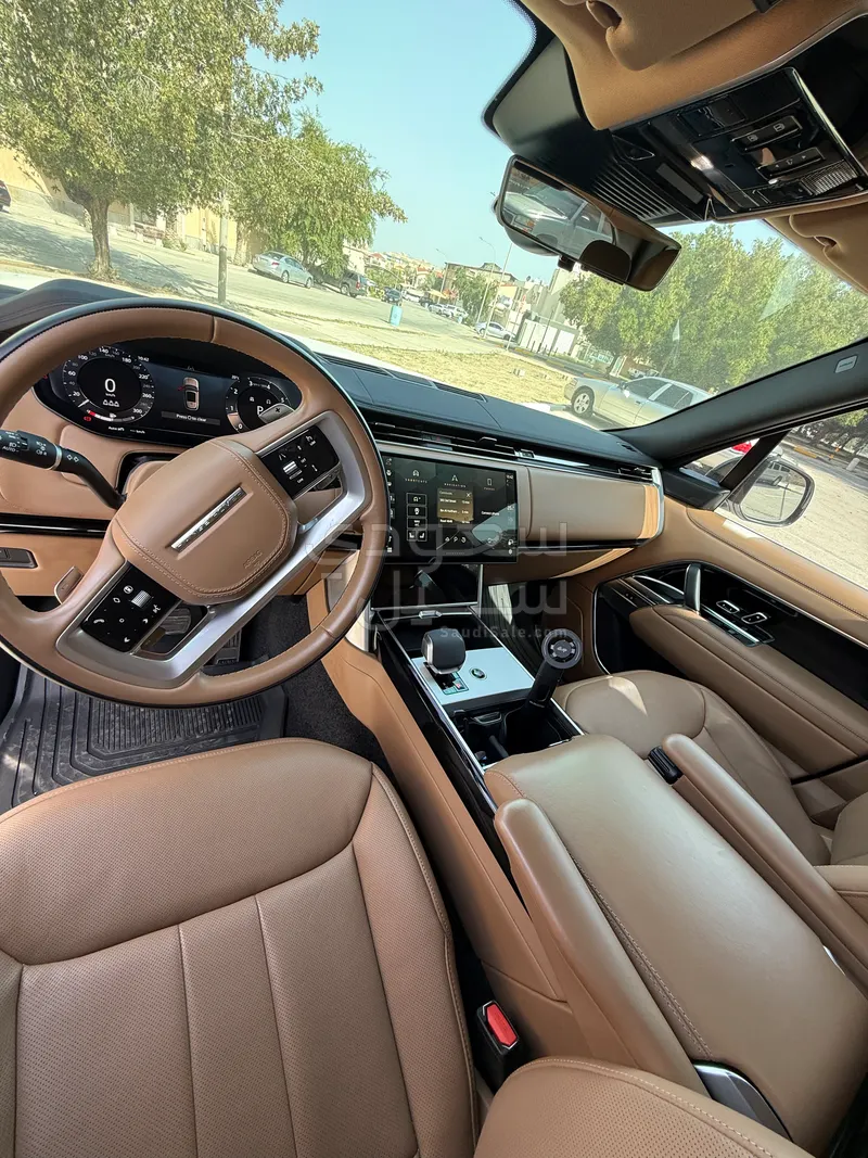 2024 لاند روفر رينج روفر اتش اس اي