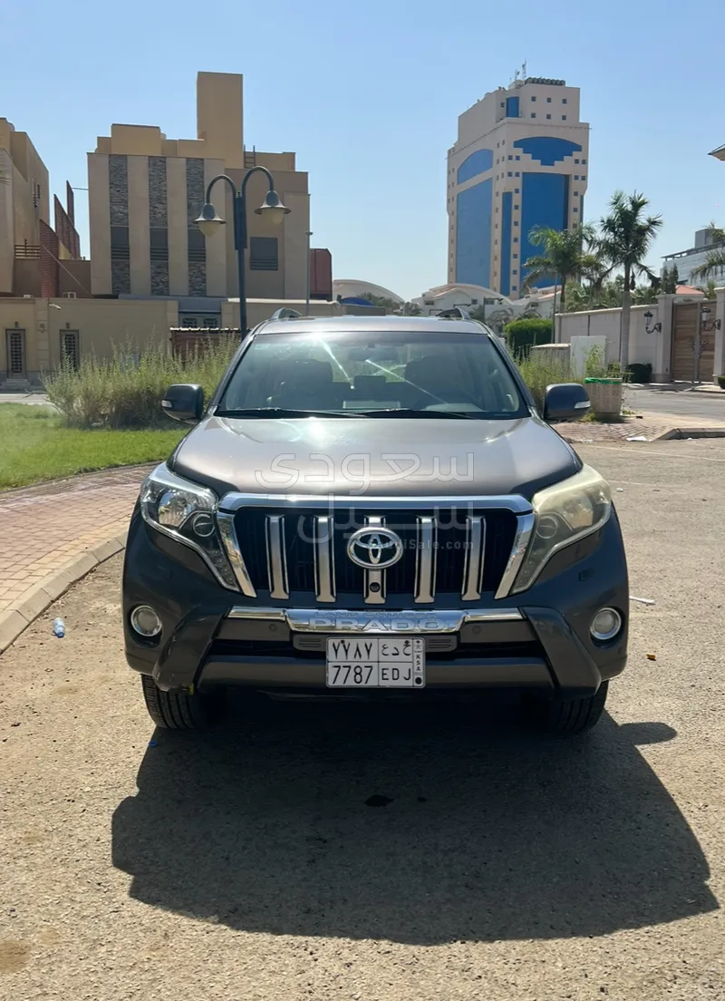 2014 تويوتا برادو في اكس