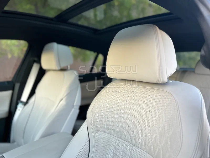 2023 بي ام دبليو الفئة اكس 6 إم 50 أي