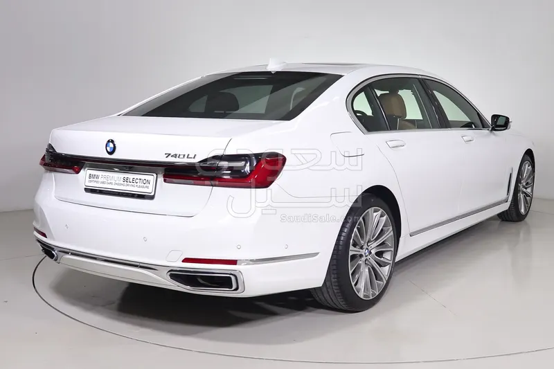 2021 بي ام دبليو الفئة السابعة 740أي