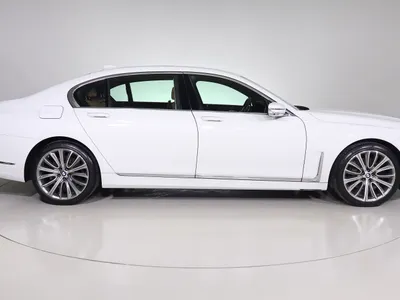 2021 بي ام دبليو الفئة السابعة 740أي