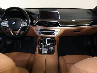 2021 بي ام دبليو الفئة السابعة 740أي