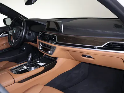 2021 بي ام دبليو الفئة السابعة 740أي