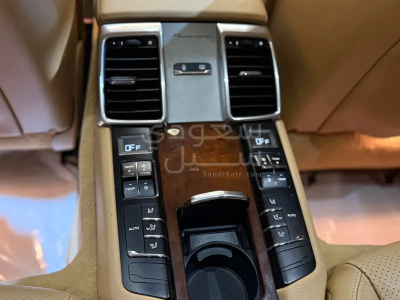 2013 بورش بانميرا 4