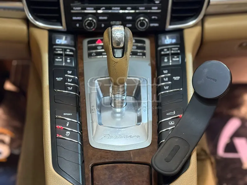 2013 بورش بانميرا 4