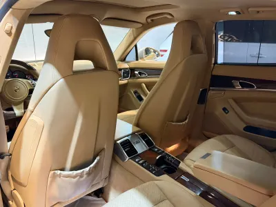 2013 بورش بانميرا 4