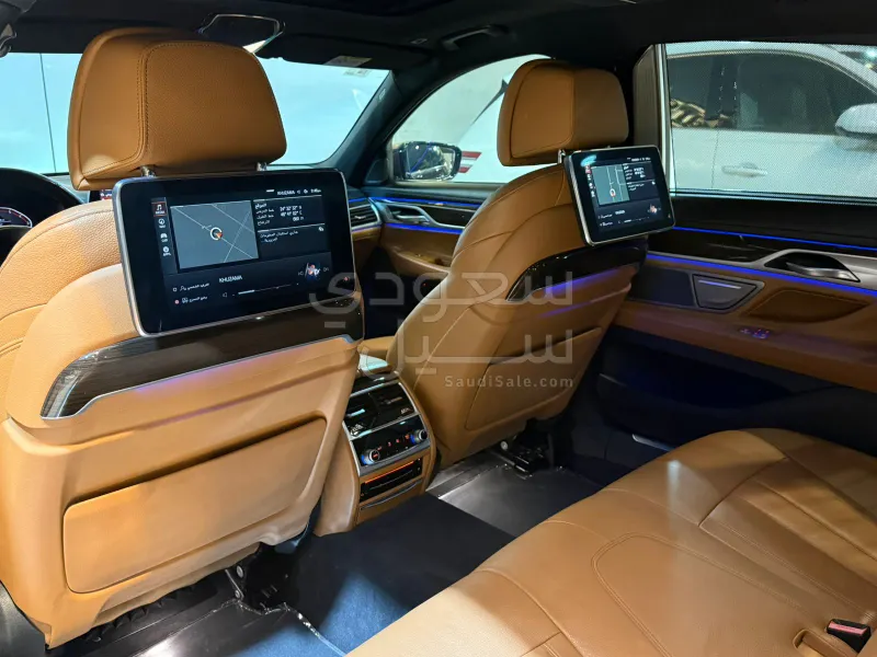 2021 بي ام دبليو الفئة السابعة 730 إل أي