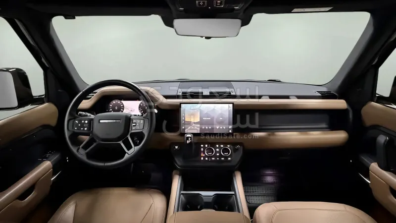 2025 لاند روفر ديفيندر اتش اس اي