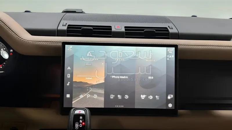 2025 لاند روفر ديفيندر اتش اس اي